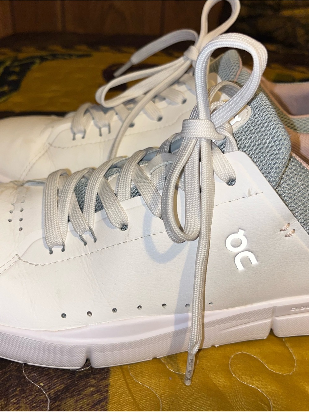 On Running womens White and Light Gray Leather Sneakers